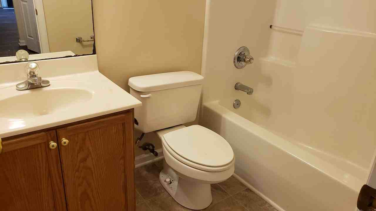 134 W Oak Ave - Photo 6 of 37