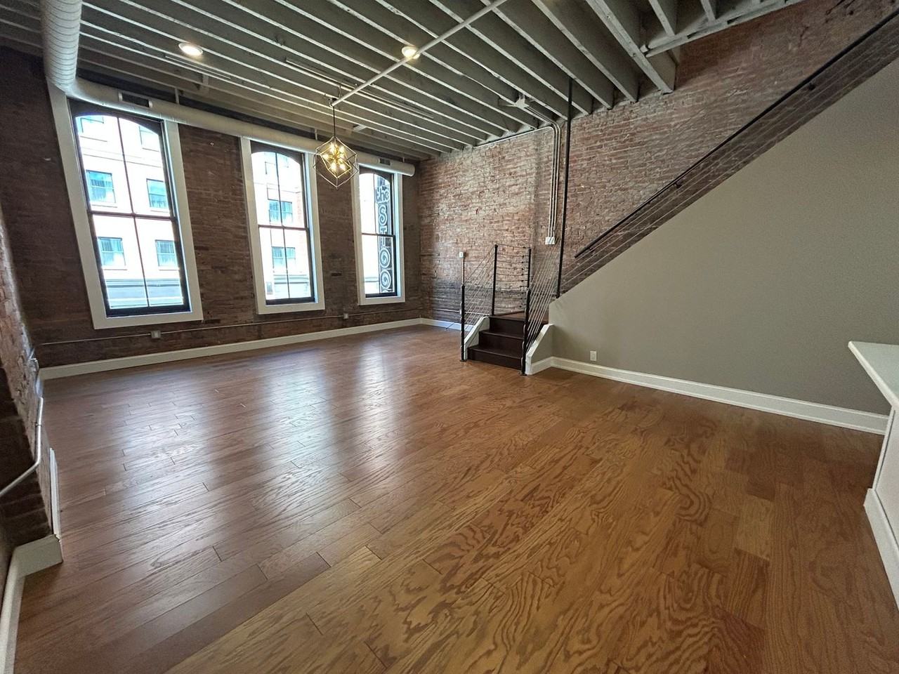 309 W Fayette St - Photo 2 of 17