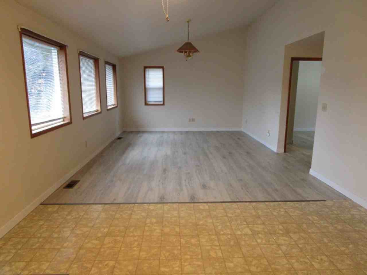 25512 Minkler Rd - Photo 3 of 13