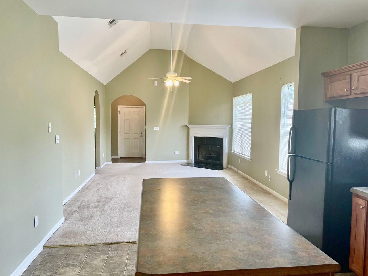 2174 Parsons Dr - Photo 6 of 17