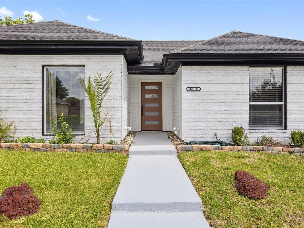 6031 Blue Mist Ln - Photo 2 of 46