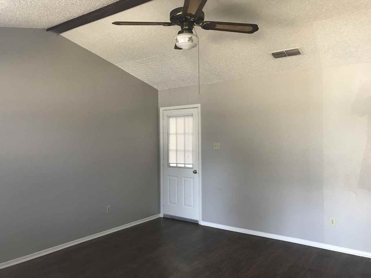 146 Jester Cir - Photo 5 of 13