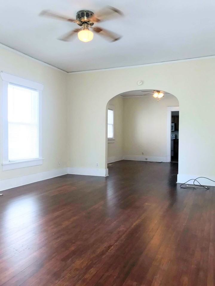 812 N Washington St - Photo 2 of 21