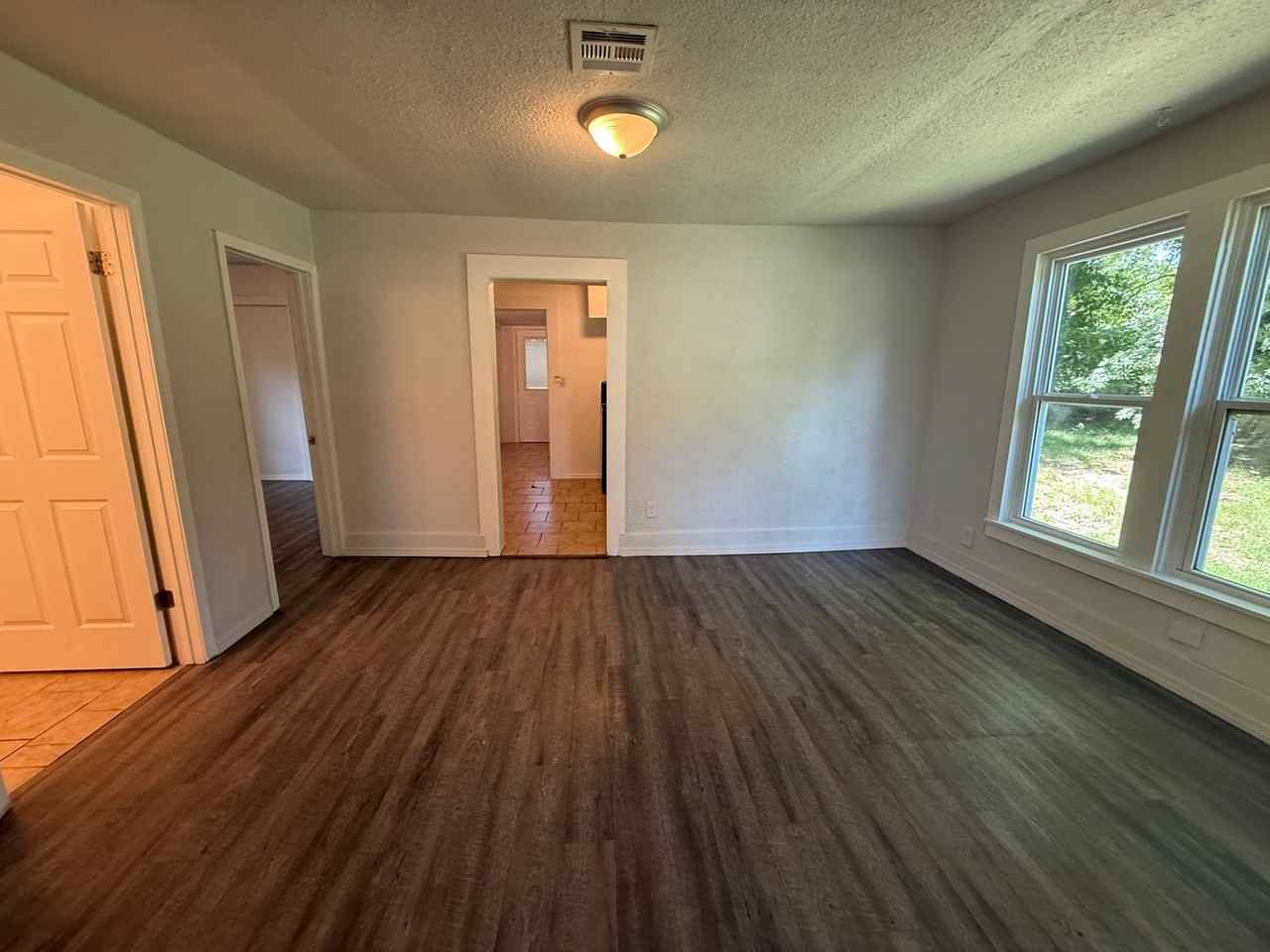 1727 N 9th St - Photo 5 of 12