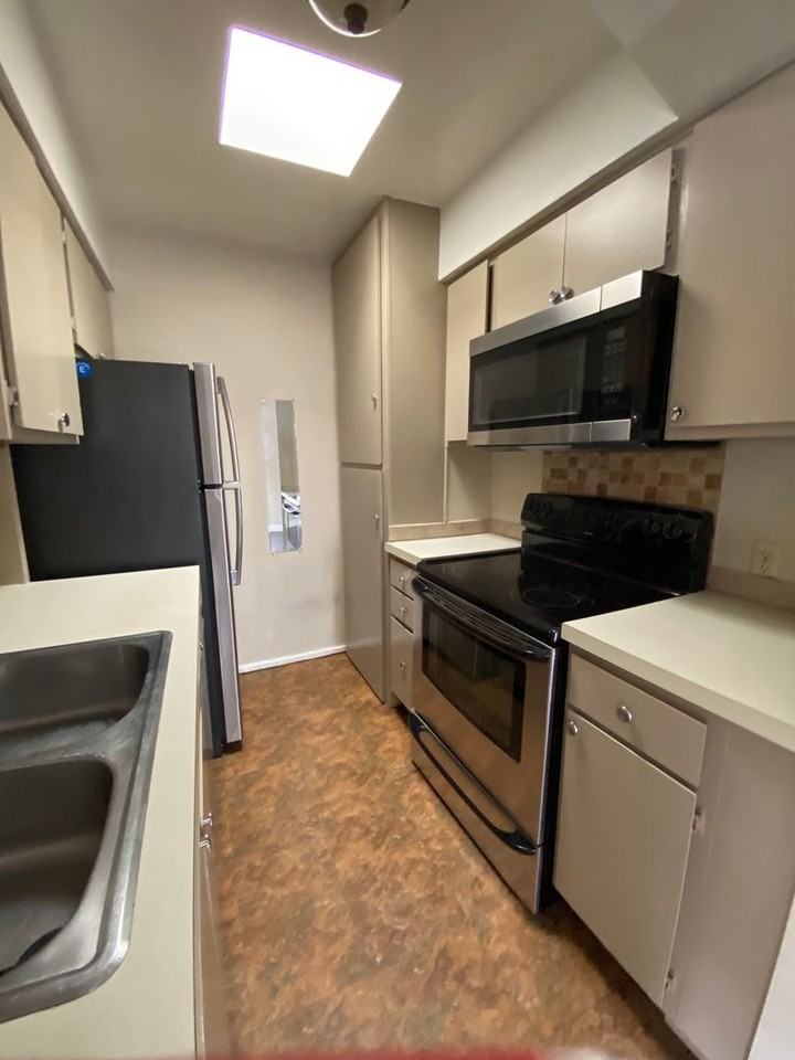 6151 Denis Ln - Photo 7 of 13