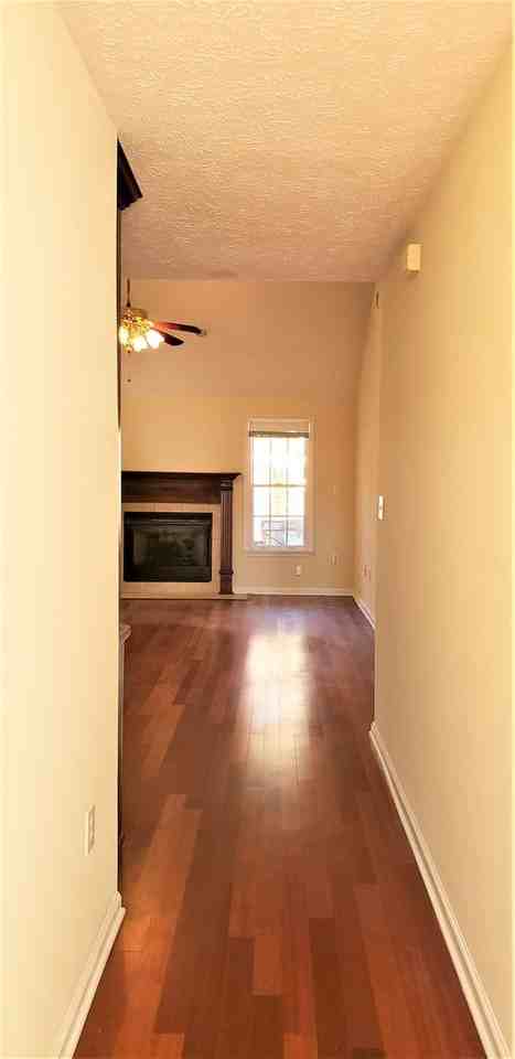 2028 Old Charleston Cir - Photo 4 of 19