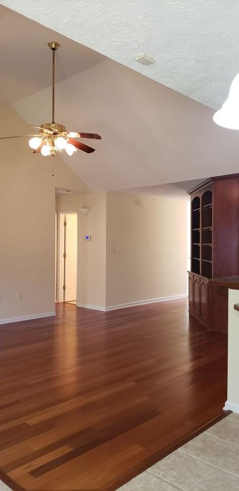 2028 Old Charleston Cir - Photo 6 of 19