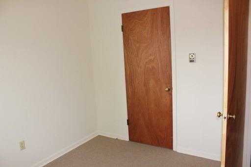 100 E Riverside Dr #4 - Photo 4 of 18