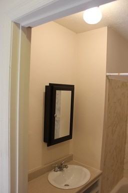 100 E Riverside Dr #4 - Photo 5 of 18