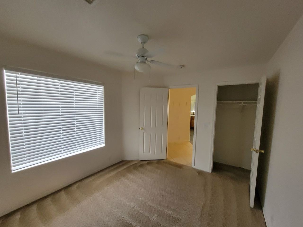 1562 Ash Ave - Photo 5 of 9