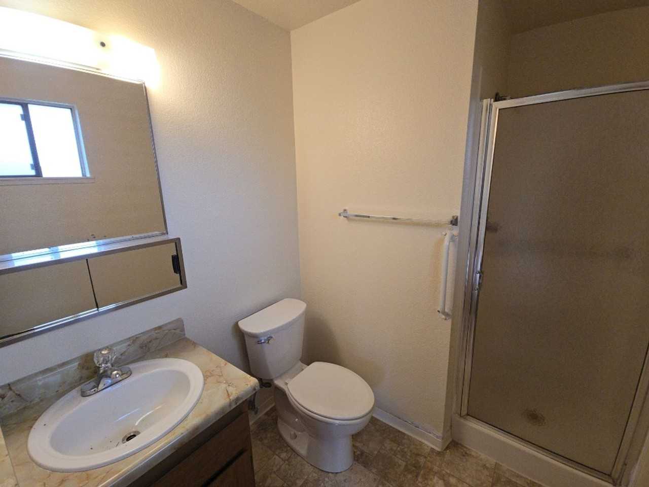 1657 Benjamin Ct - Photo 4 of 18