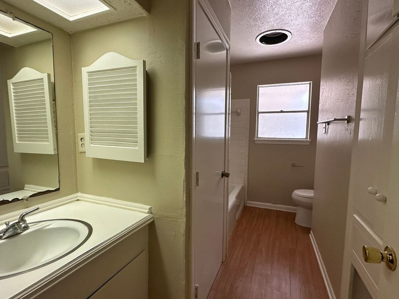 203 Driftwood Dr - Photo 3 of 7