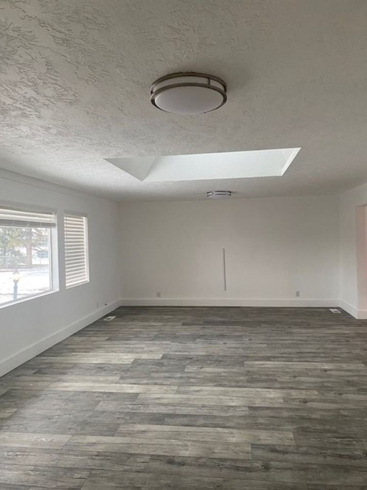 4567 Road 6.5 Ne - Photo 3 of 14