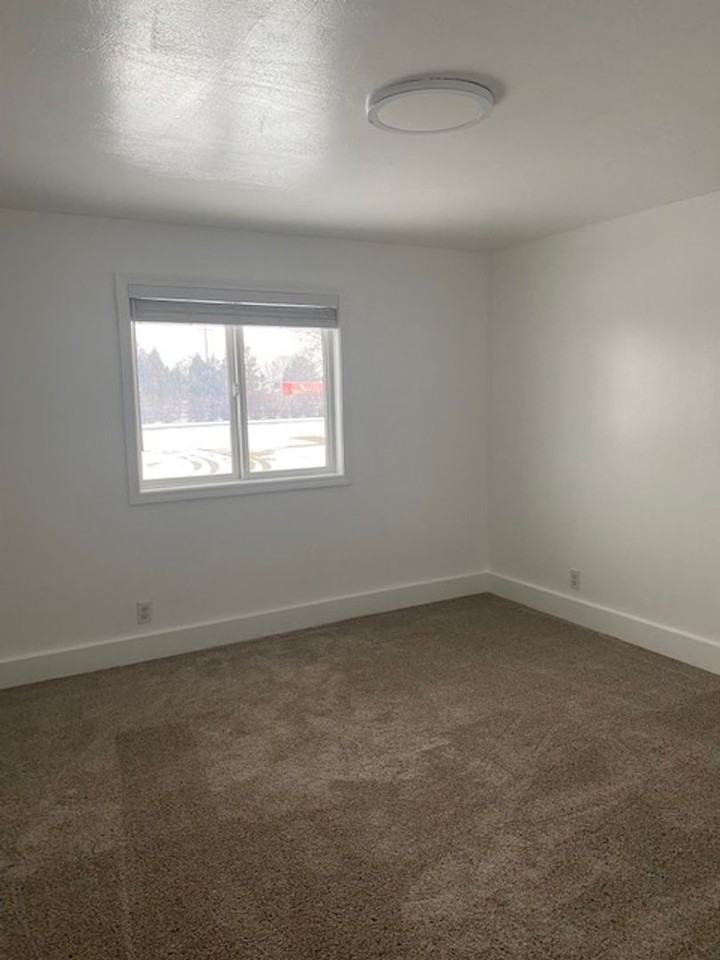 4567 Road 6.5 Ne - Photo 6 of 14