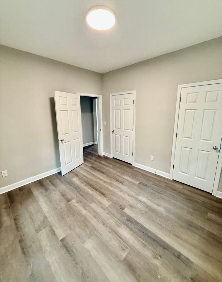 2028 Milford St - Photo 6 of 14