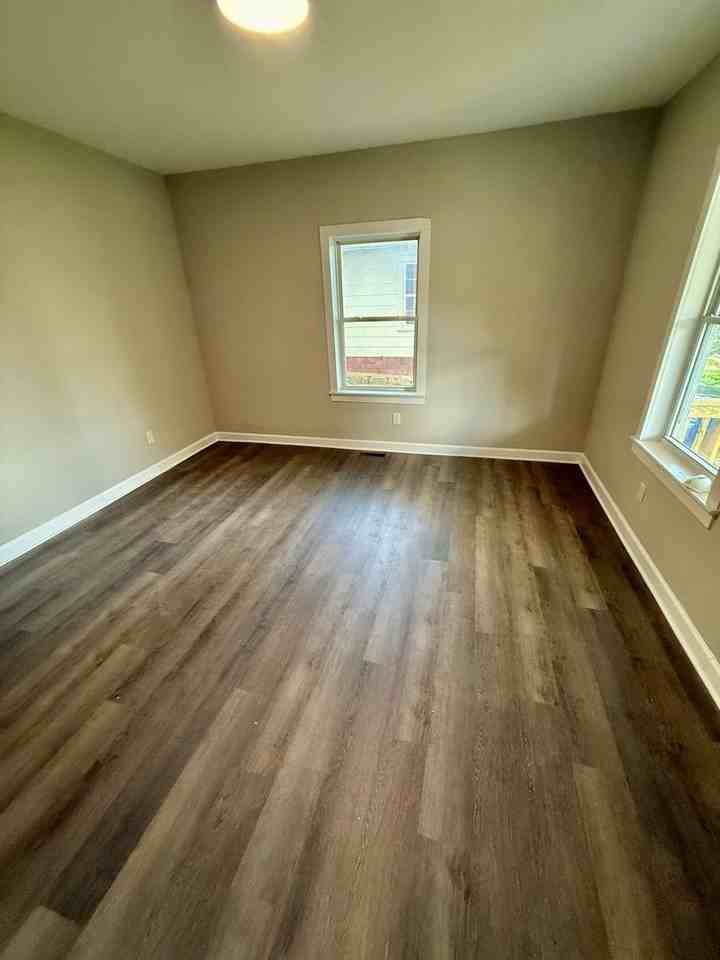 2028 Milford St - Photo 7 of 14