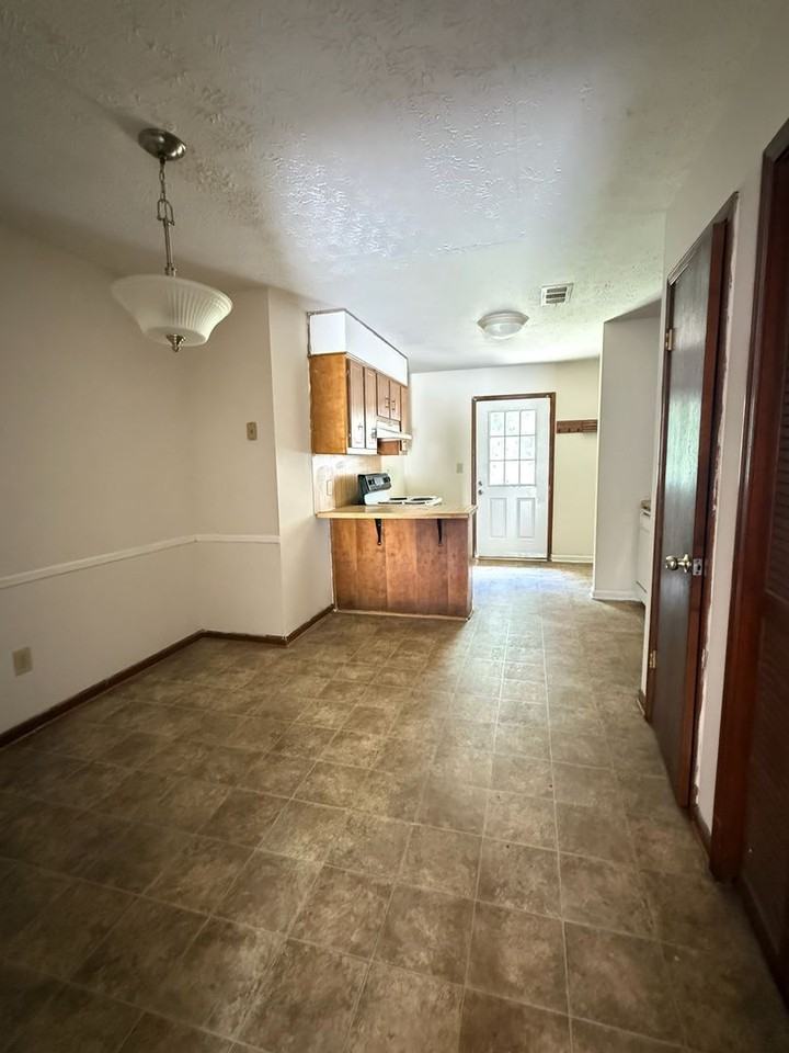 95 Plum Orchard Rd - Photo 5 of 18