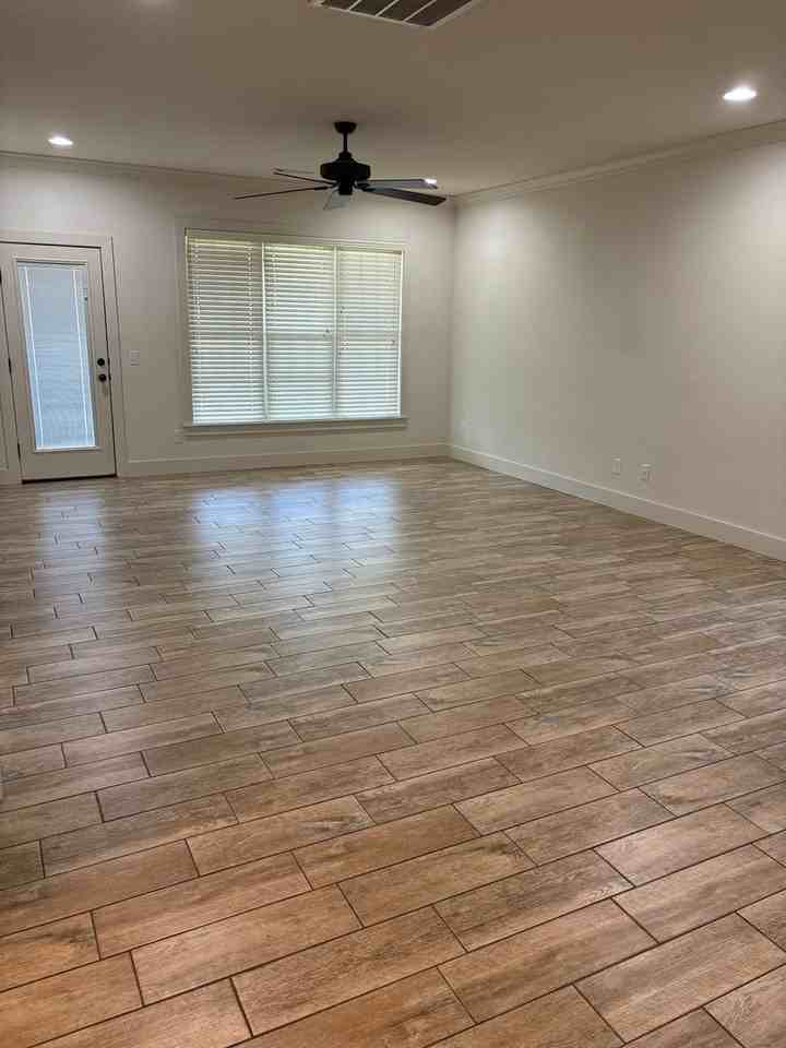 1711 Sw Stonegrove Rd - Photo 3 of 12