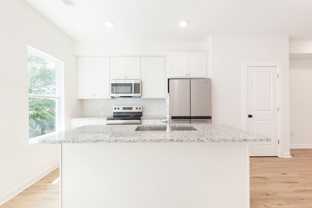 402 Mcdonough Blvd Se - Photo 1 of 1
