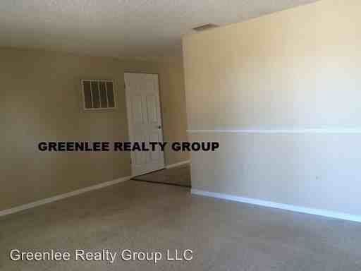 4552 Kennedy Dr - Photo 3 of 13