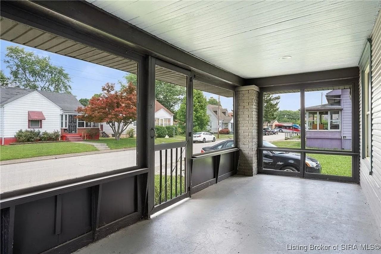 226 Sloemer Ave - Photo 2 of 17
