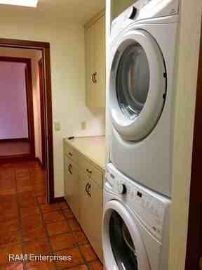 2445 W Pemberton Dr - Photo 3 of 29