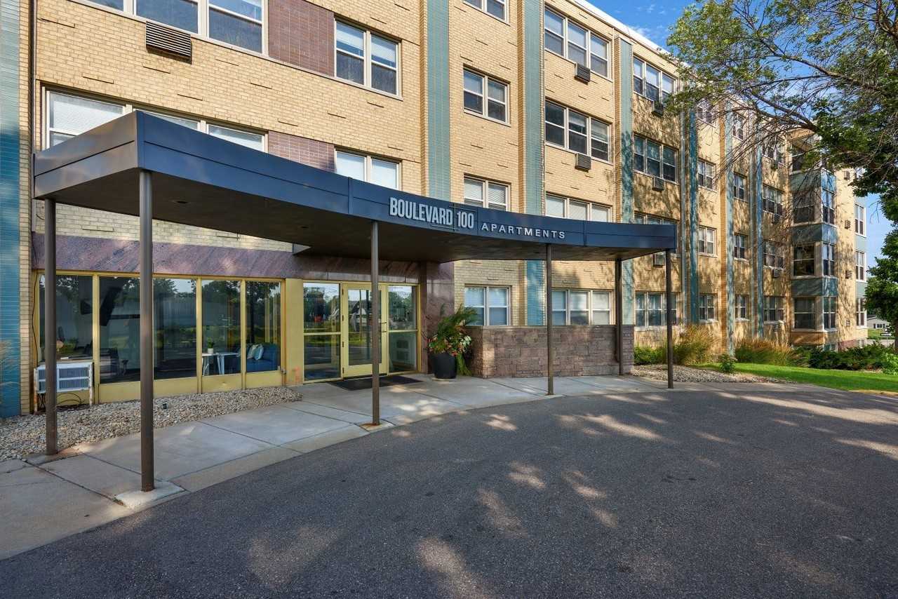 BLVD 100 - Photo 5 of 36