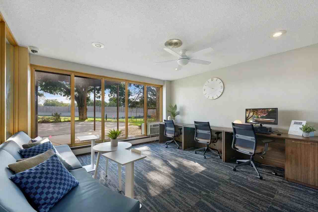 BLVD 100 - Photo 7 of 36