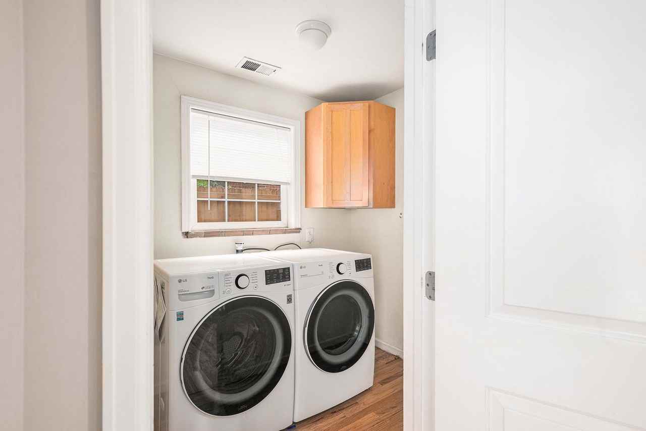 1021 North Locust Street - Photo 7 of 16