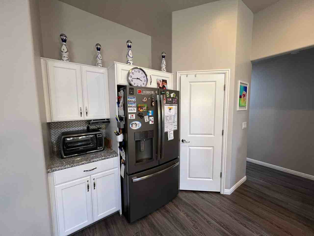 1001 E 3900 S - Photo 4 of 19