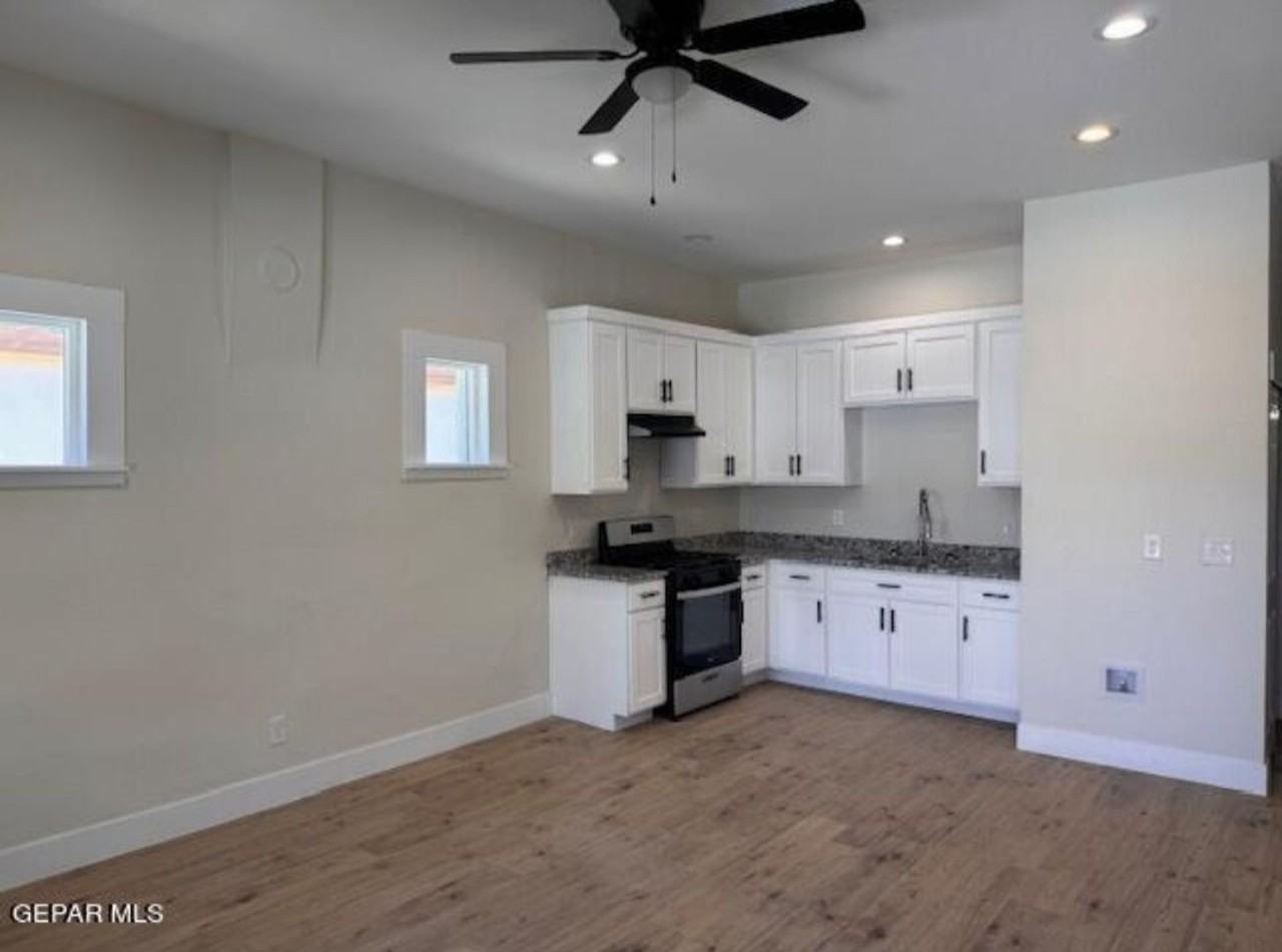 2414 San Diego Ave - Photo 3 of 44