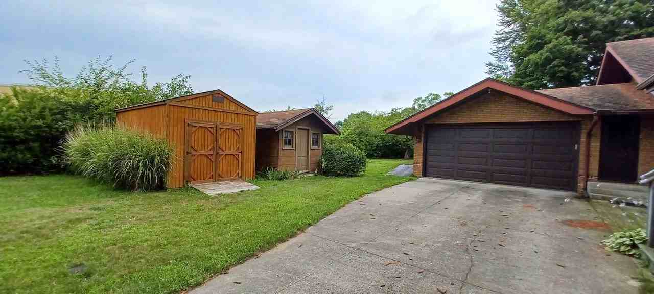 19049 6th St - Photo 2 of 15