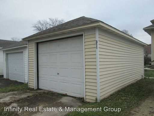 307 7th St NW - Photo 2 of 9