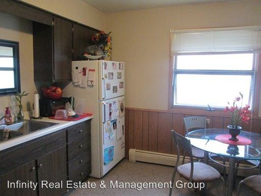 1451 6th Ave SE - Photo 3 of 9