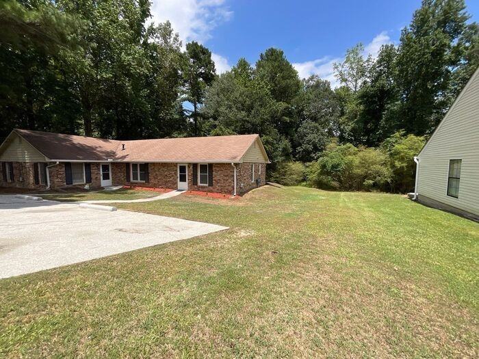 3018 Dale Ct #B - Photo 2 of 17