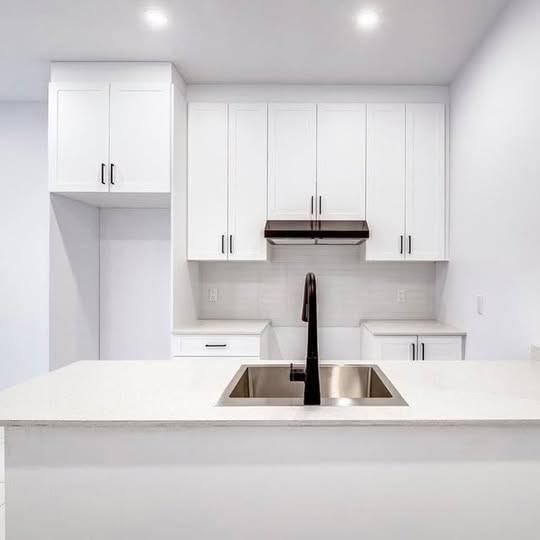 183 Rue Saint-Zotique Est #2 - Photo 2 of 13