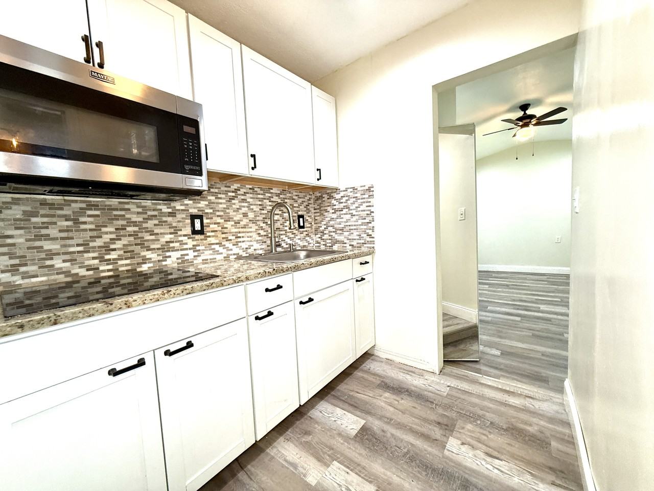 3548 Nw 39th Ave #B - Photo 6 of 11