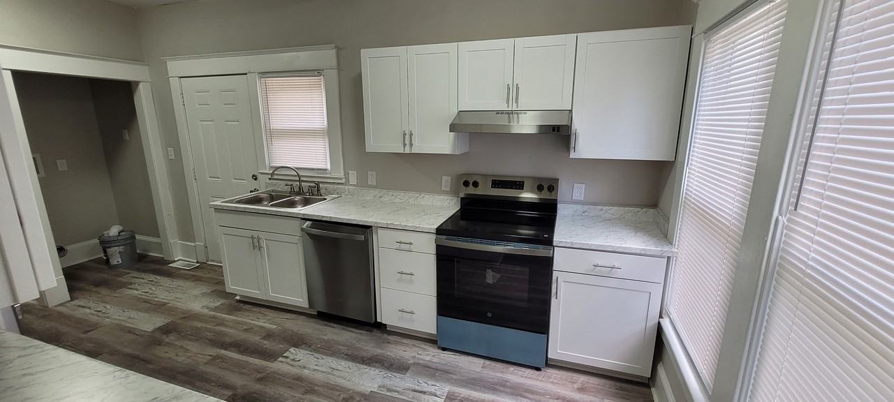 809 E Lexington Ave #NA - Photo 4 of 6