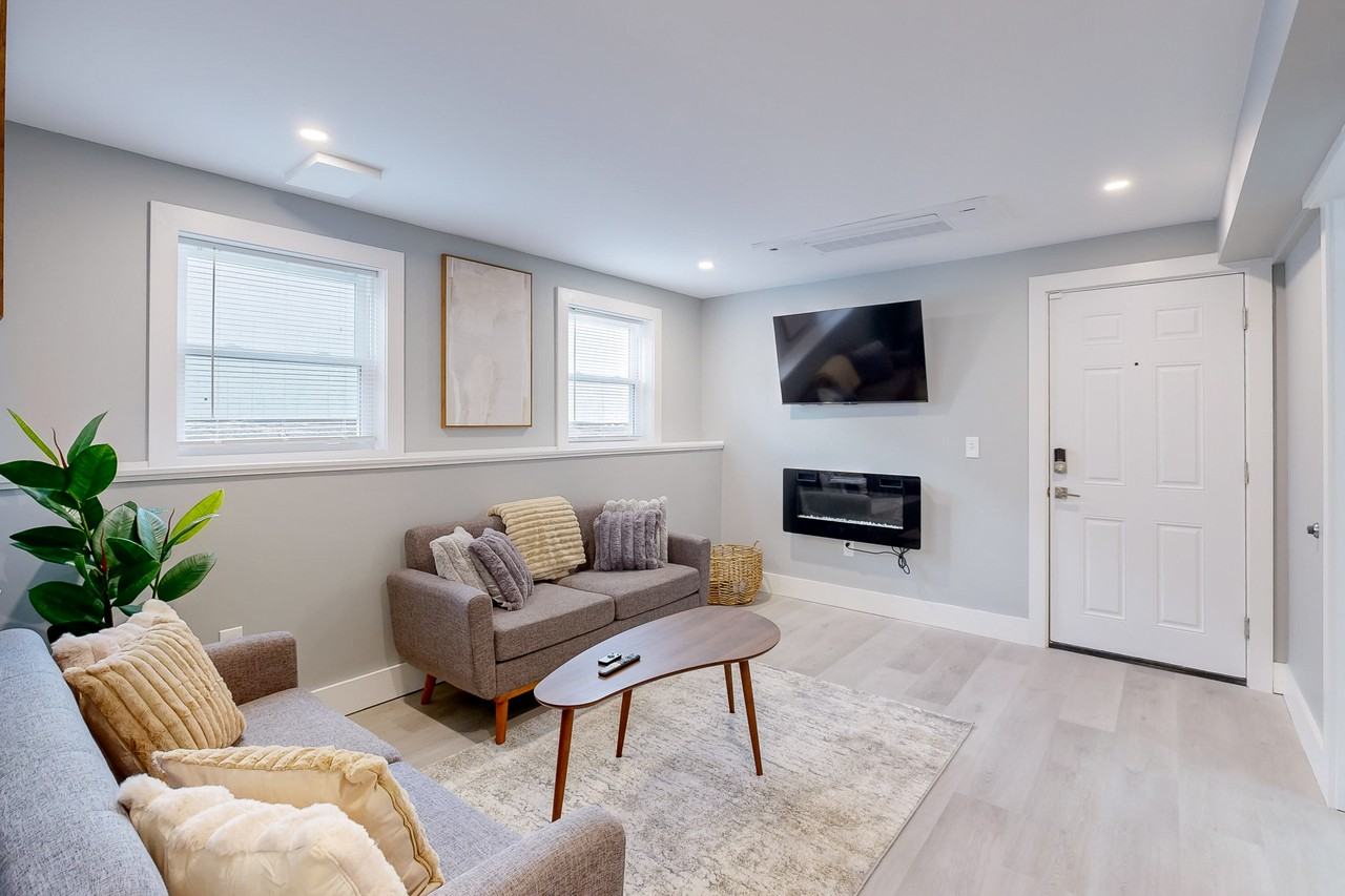 44 Hall St #0 - Photo 2 of 23