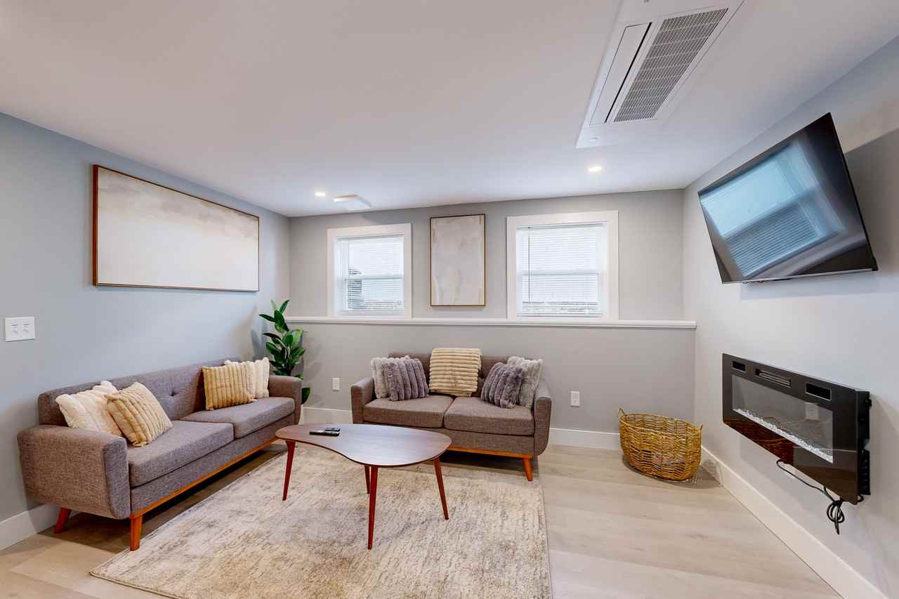 44 Hall St #0 - Photo 4 of 23
