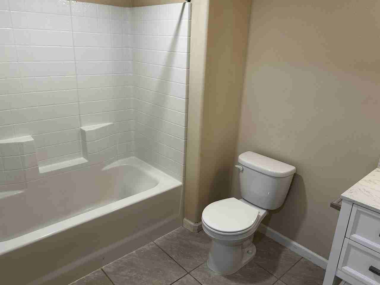 436 W Pine St #436 - Photo 2 of 10