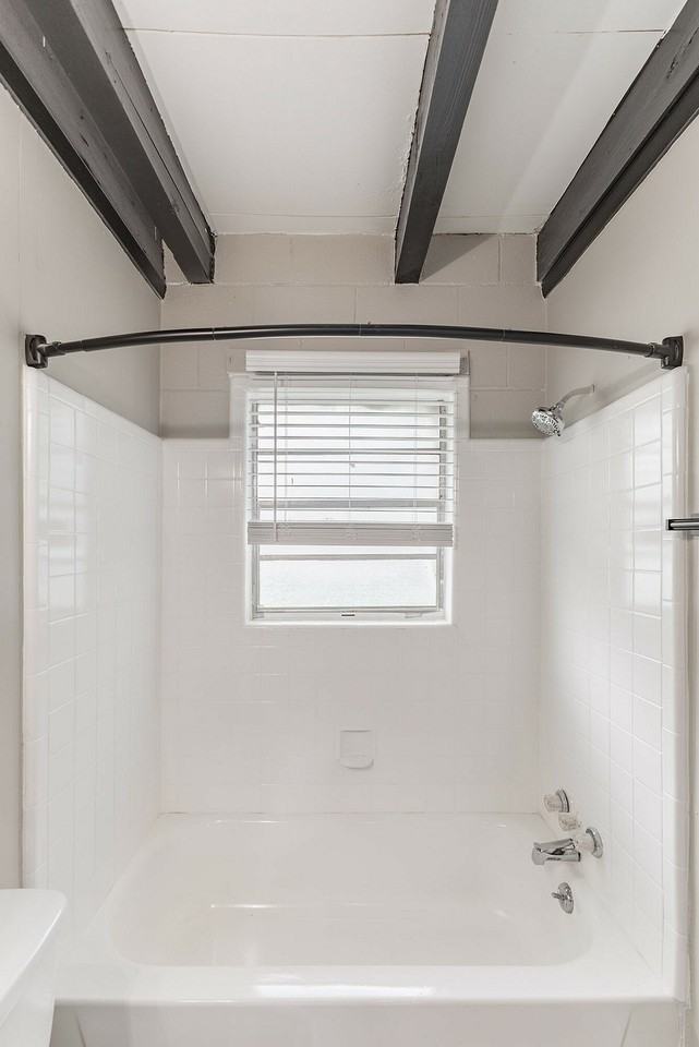 Cottages at 3004 - Photo 6 of 8