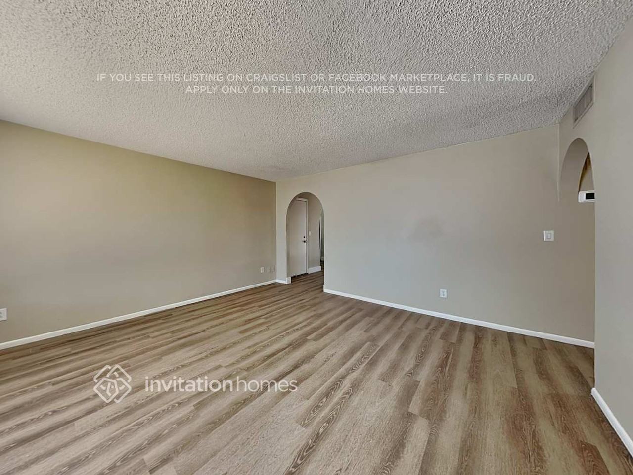 5164 W Berkeley Rd - Photo 3 of 21