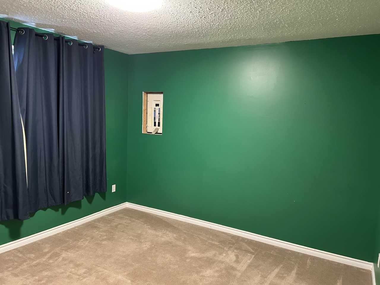 2750 Valemont Crescent - Photo 3 of 13