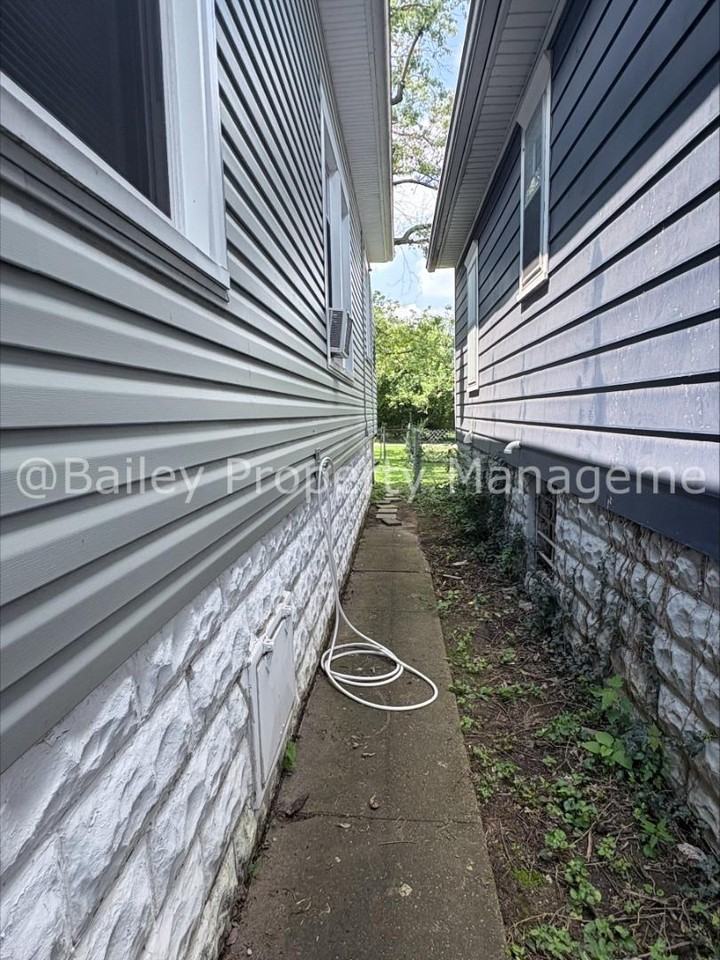 1634 S Preston St - Photo 5 of 5