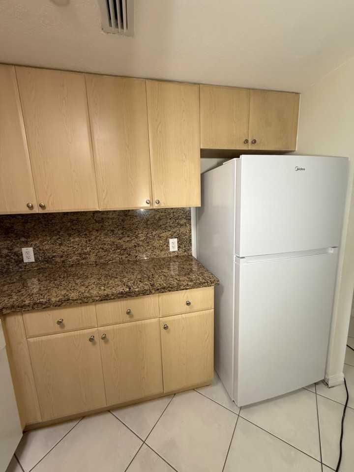 12605 Sw 91st St - Photo 4 of 8