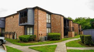 featured image of 13100 Stonefield Dr