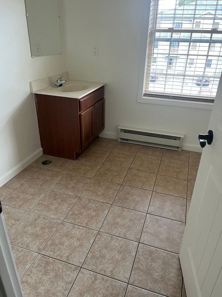 Residences at Cocheco River - Photo 4 of 36