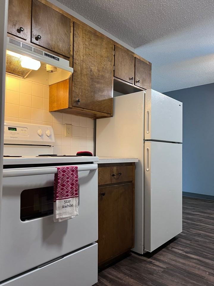 Westview Apartments - Photo 2 of 19