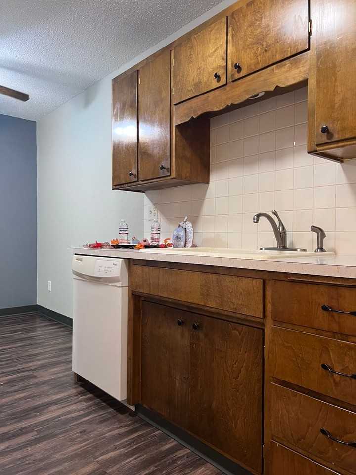 Westview Apartments - Photo 3 of 19